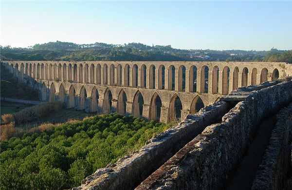 Aqueduct of Pegรตes, Tomar, Portugal