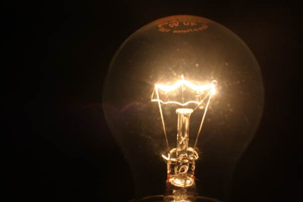 invention of light bulb